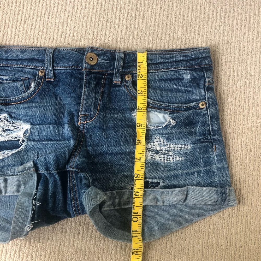 ❌SOLD❌Aeropostale Distressed Midi Jean Shorts - Picture 6 of 7